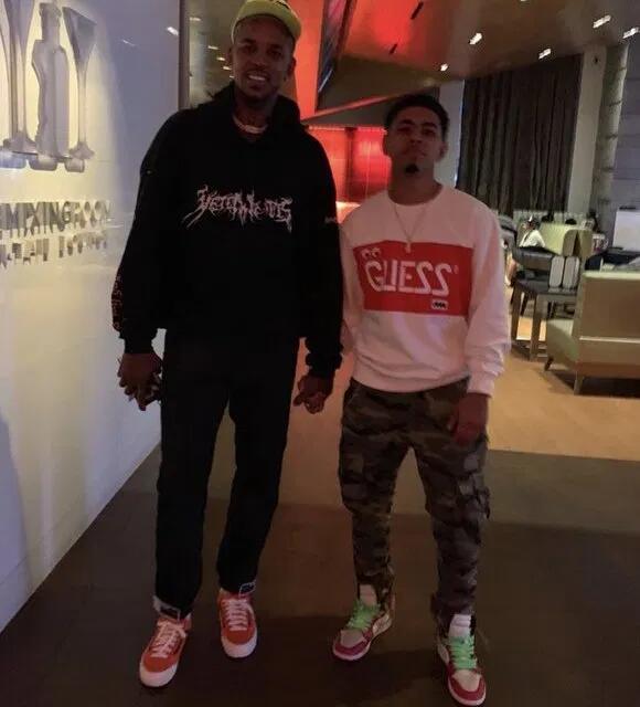 而因伤缺席 而因伤缺席